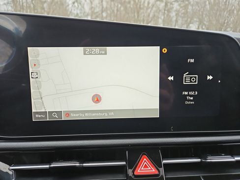 Used 2023 Kia Niro SX Touring FWD image 29