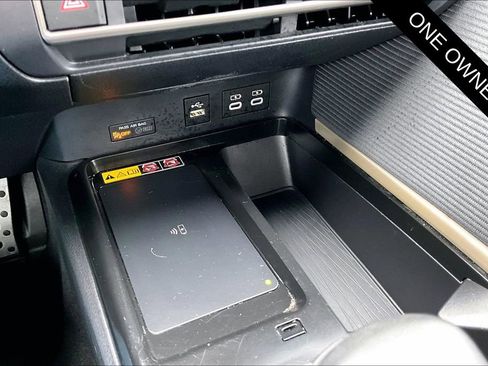 Used 2025 Toyota Camry SE image 15