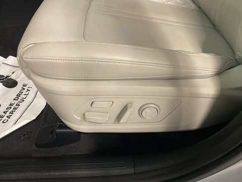 Used 2023 Kia Sorento SX image 30