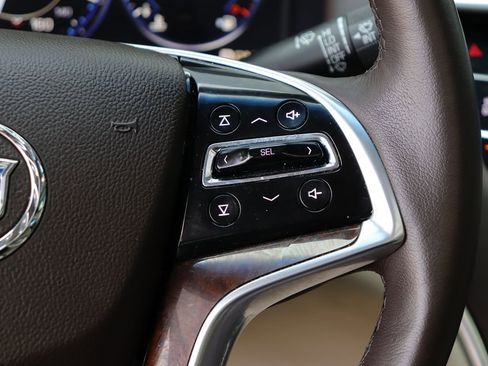 Used 2014 Cadillac XTS Premium image 17