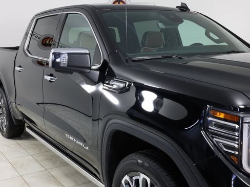 Used 2024 GMC Sierra 1500 Denali Ultimate AWD/4WD image 39