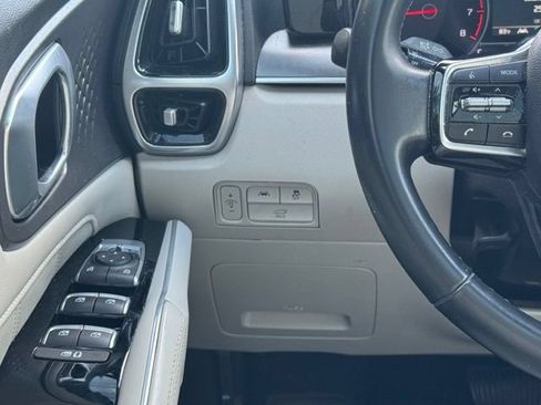 Used 2022 Kia Sorento SX AWD/4WD image 12