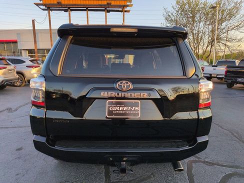 Certified 2023 Toyota 4Runner 40th Anniversary SE image 4