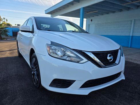 Used 2019 Nissan Sentra S image 1