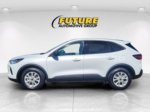 Used 2025 Ford Escape Active image 6