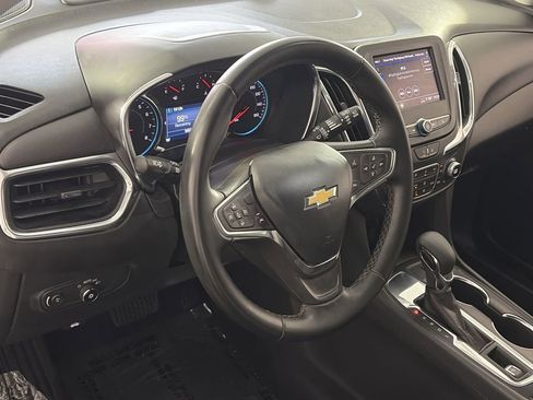 Used 2024 Chevrolet Equinox LT FWD image 12