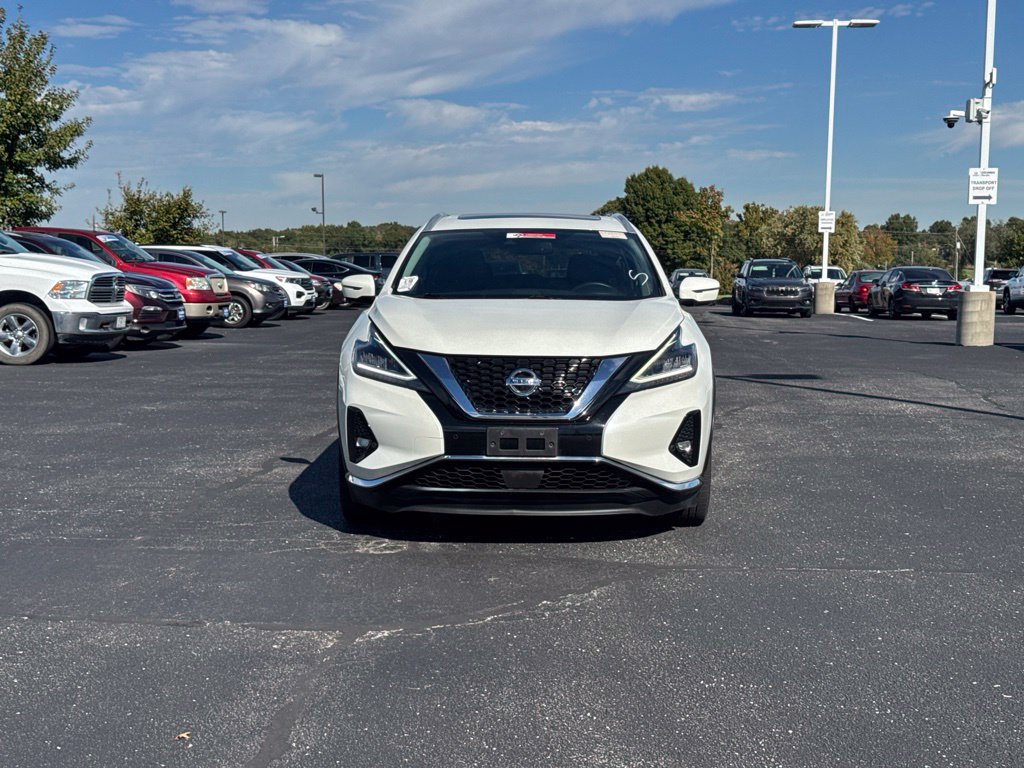 Used 2020 Nissan Murano SL w/ Moonroof Package AWD/4WD image 2