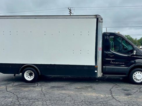 Used 2017 Ford Transit 350 178 DRW RWD image 5