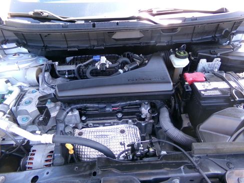 Used 2020 Nissan Rogue SV AWD/4WD image 32