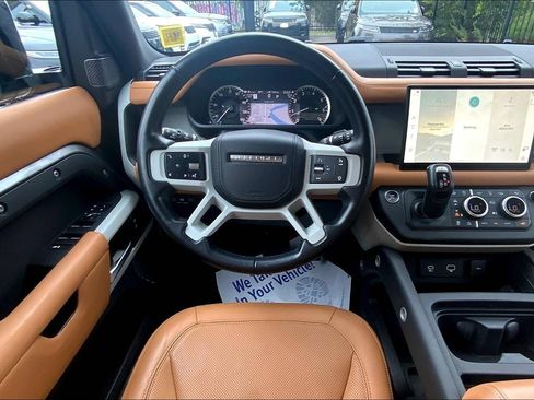 Certified 2023 Land Rover Defender 110 SE AWD/4WD image 5