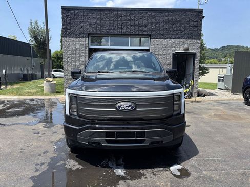 Used 2024 Ford F150 Lightning Lariat AWD/4WD image 4