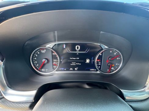 Used 2023 Chevrolet Traverse Premier AWD/4WD image 24