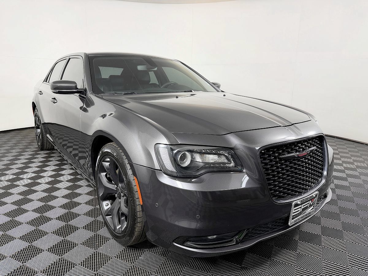 Used 2023 Chrysler 300 S RWD image 5