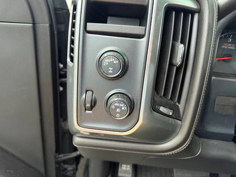 Used 2018 Chevrolet Silverado 1500 LTZ Z71 w/ LTZ Plus Package AWD/4WD image 23