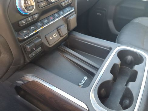 Used 2021 GMC Sierra 1500 SLT w/ SLT Premium Plus Package image 16