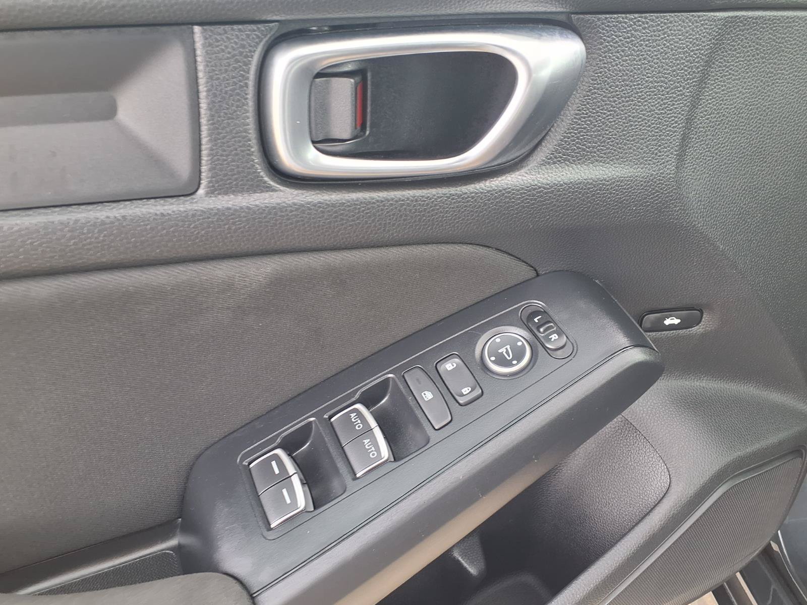 Certified 2025 Honda Civic LX image 27