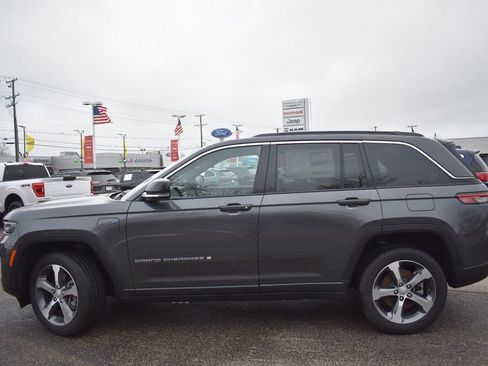 New 2024 Jeep Grand Cherokee Limited 4xe w/ Trailer Tow Package AWD/4WD image 3