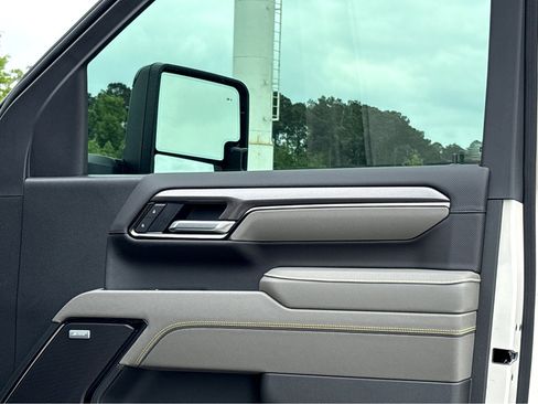 New 2026 Chevrolet Silverado 2500 ZR2 w/ ZR2 Bison Edition AWD/4WD image 15