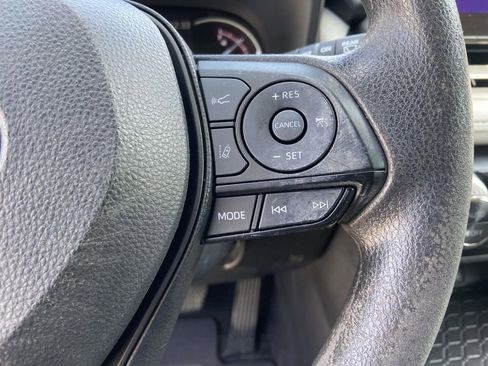 Used 2023 Toyota RAV4 XLE image 32