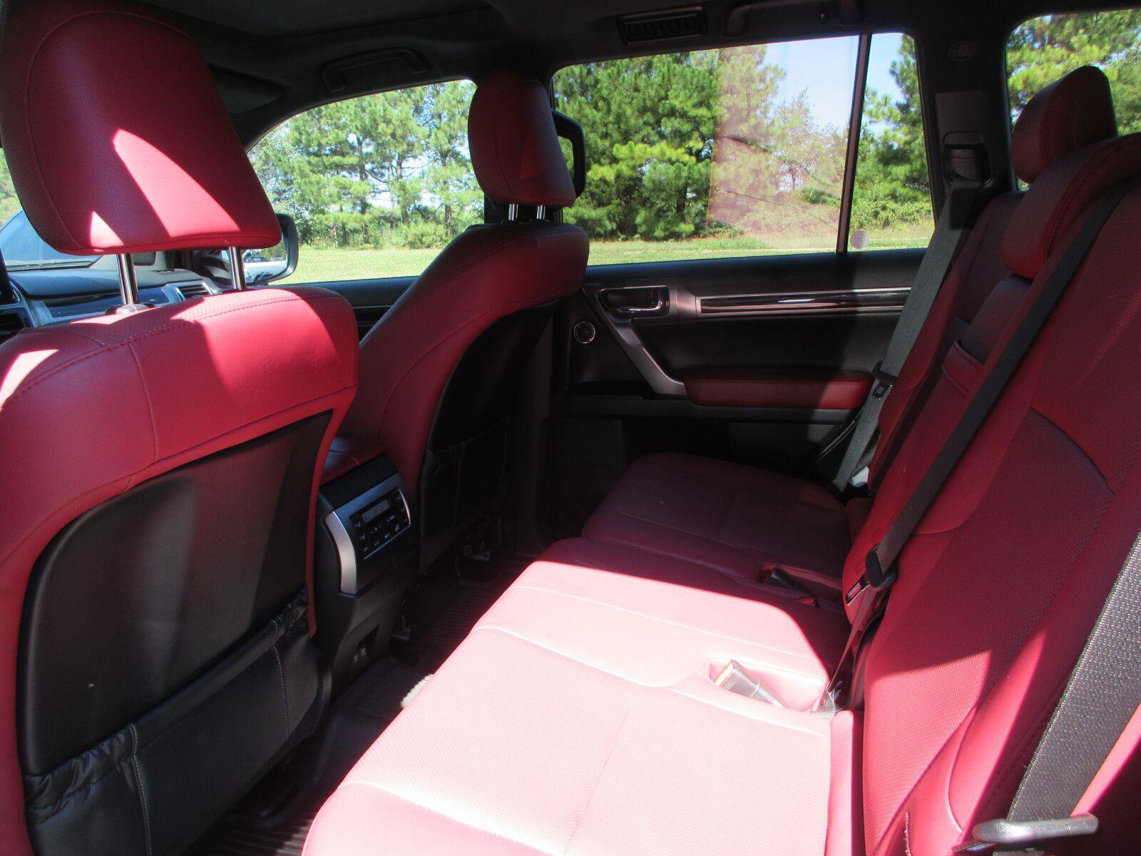 Used 2022 Lexus GX 460 Premium w/ Premium Plus Package AWD/4WD image 17