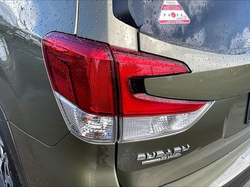 Used 2023 Subaru Forester Premium AWD/4WD image 28