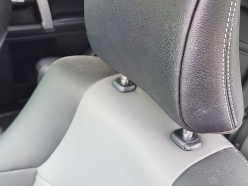 Used 2019 Toyota 4Runner SR5 Premium AWD/4WD image 7