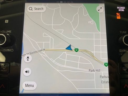 Used 2024 Subaru Ascent Limited w/ Technology Package image 11