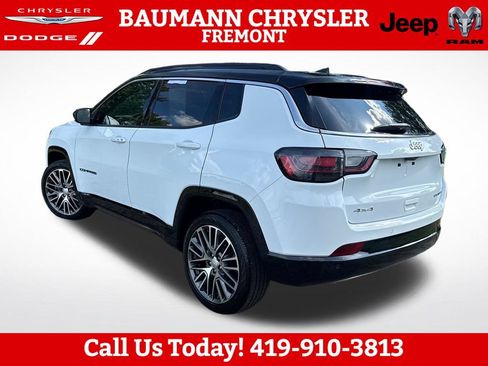 Used 2023 Jeep Compass Limited w/ Elite Group AWD/4WD image 4