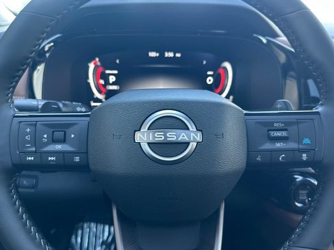 New 2026 Nissan Pathfinder Platinum AWD/4WD image 28