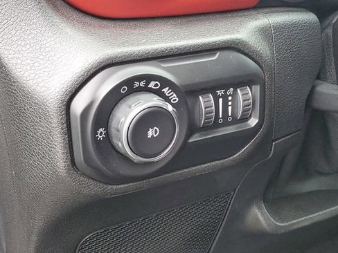 Used 2021 Jeep Wrangler Rubicon w/ Uconnect 4C Nav & Sound Group AWD/4WD image 7