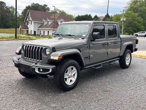 Used 2022 Jeep Gladiator Sport AWD/4WD image 3