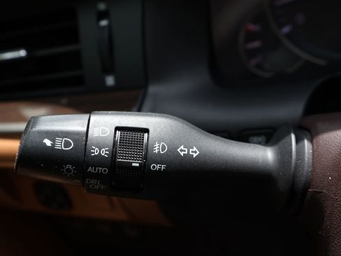 Used 2017 Lexus ES 350 w/ Luxury Package FWD image 48