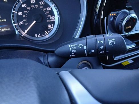 Certified 2023 Toyota Highlander XLE image 54