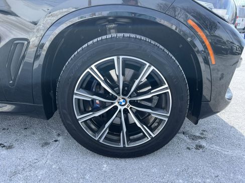 Used 2023 BMW X5 xDrive40i w/ M Sport Package image 12