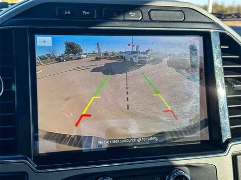 Used 2022 Ford F250 Lariat w/ Chrome Package image 31