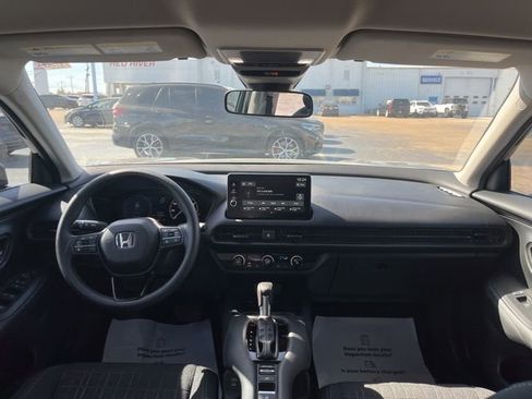 Used 2026 Honda HR-V LX image 9