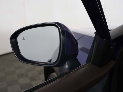 Used 2023 Nissan Rogue SV image 29