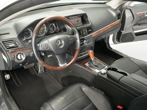 Used 2011 Mercedes-Benz E 350 Cabriolet image 24