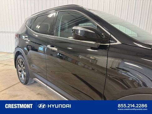 Used 2017 Hyundai Santa Fe Sport w/ 2.0T Ultimate Tech Package 05 AWD/4WD image 15