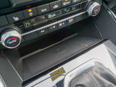 Used 2023 MAZDA CX-9 Touring image 25