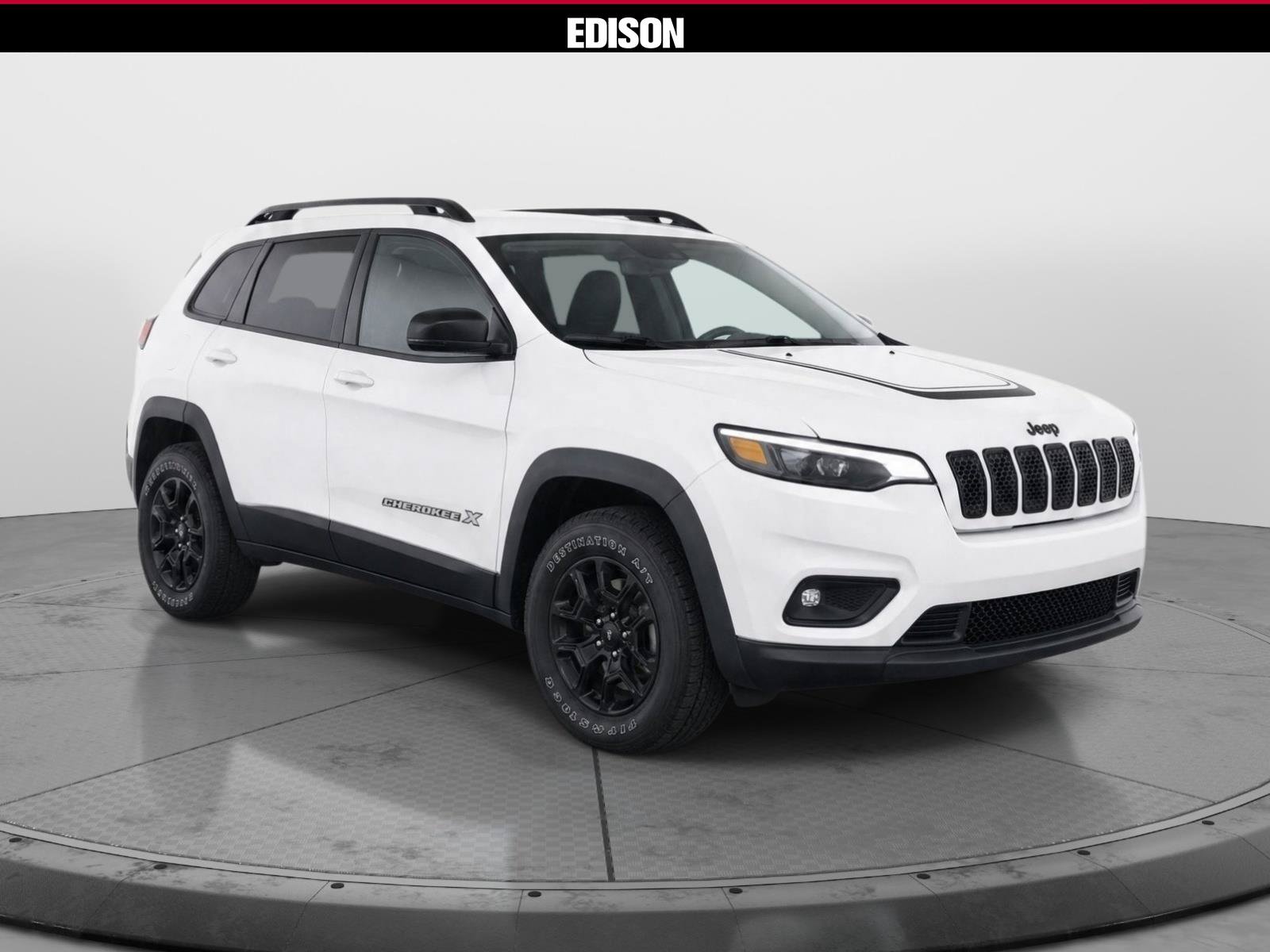 Used 2022 Jeep Cherokee Latitude AWD/4WD image 1