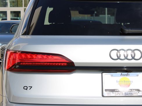 Certified 2025 Audi Q7 3.0T Premium Plus w/ Premium Plus Package image 12