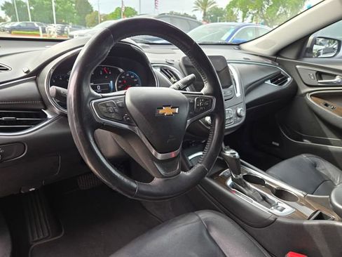 Used 2017 Chevrolet Malibu Premier w/ Premier Sun and Wheel Package image 13