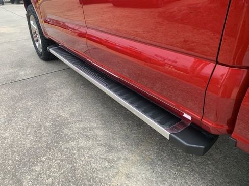 Used 2023 Ford F150 Lariat w/ Trailer Tow Package image 12