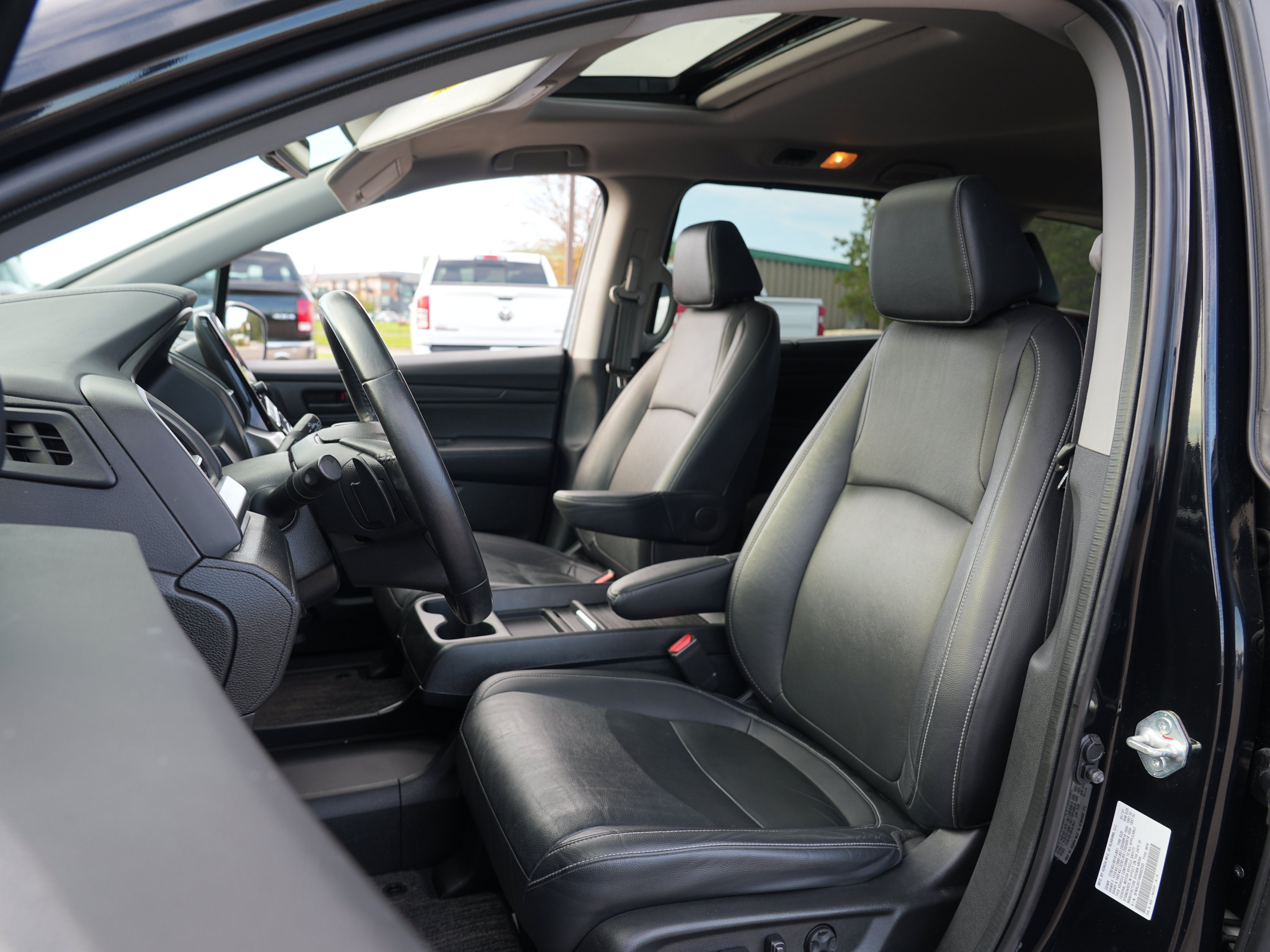 Used 2022 Honda Odyssey EX-L image 12