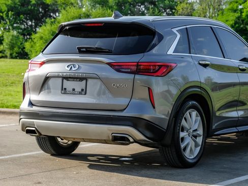 Used 2019 INFINITI QX50 Luxe w/ Cargo Package FWD image 13
