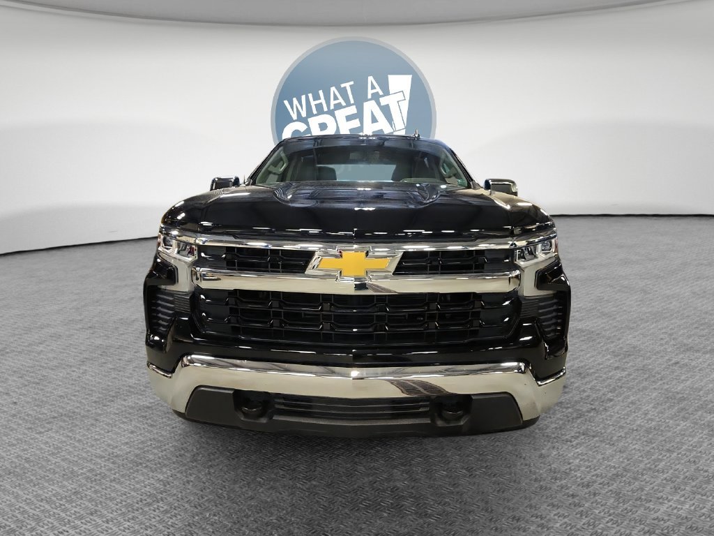 Used 2024 Chevrolet Silverado 1500 LT AWD/4WD image 11