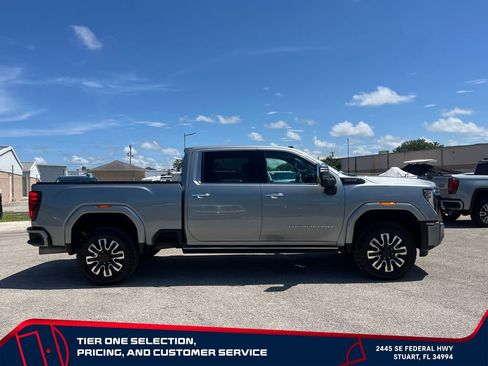 Used 2024 GMC Sierra 2500 Denali Ultimate w/ Max Trailering Package AWD/4WD image 8