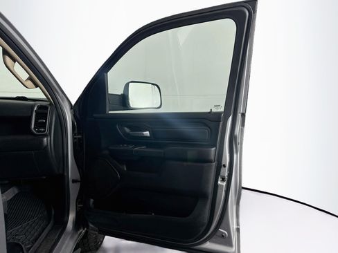 Used 2019 RAM 1500 Tradesman AWD/4WD image 29
