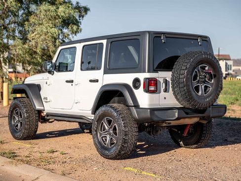 Used 2020 Jeep Wrangler Unlimited Sport S image 3